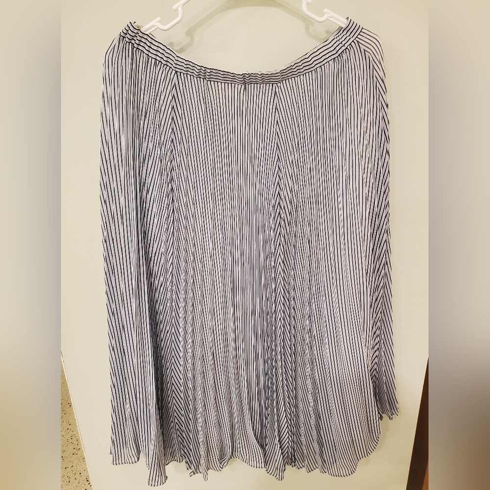 Maeve Anthropologie Skirt Midi size Medium